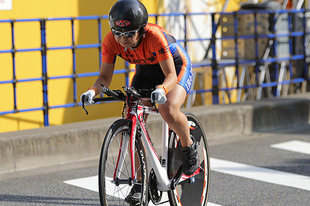 地元さいたま出身の女子高生レーサー、細谷夢菜選手。個人タイムトライアルレースに出場し、女子選手トップのタイムでフィニッシュ（参考記録）。