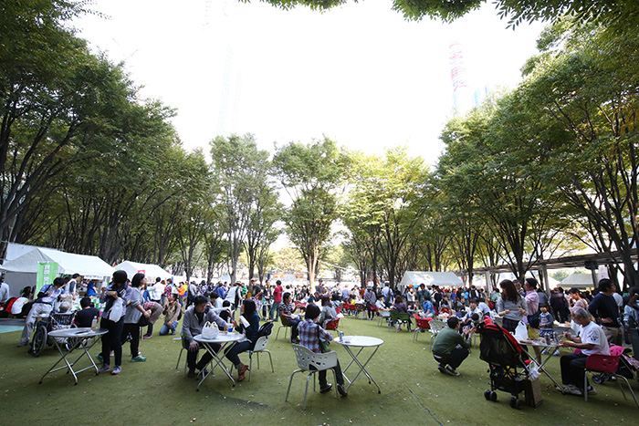 今年も多くの来場者で賑わいました。日差しが強く、暑い一日で…