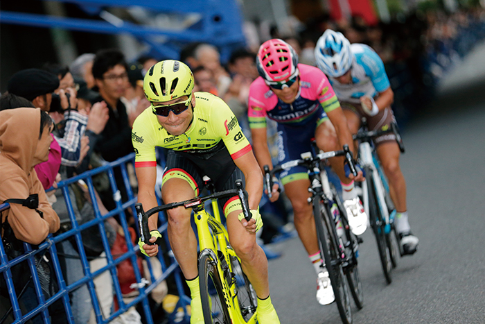 海外でも活躍する日本人選手、別府史之選手と新城幸也選手が飛…