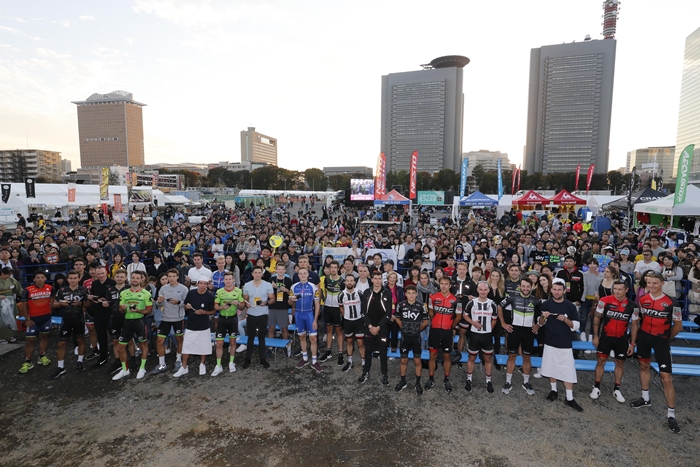 大会5年目にして初めて一般公開された交流会。様々な日本文化を…