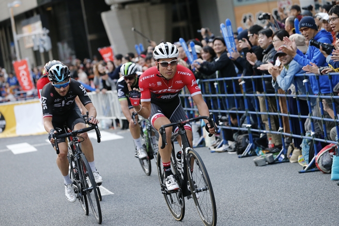海外チームで活躍する別府史之選手はメインレース総合2位に輝い…